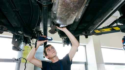 Repair of Hydraulic Car Lift