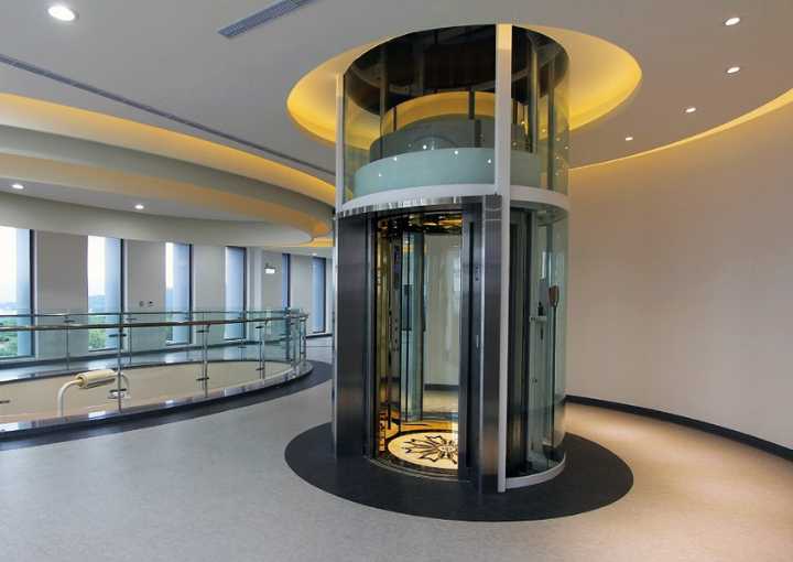 Vacuum Home Elevator