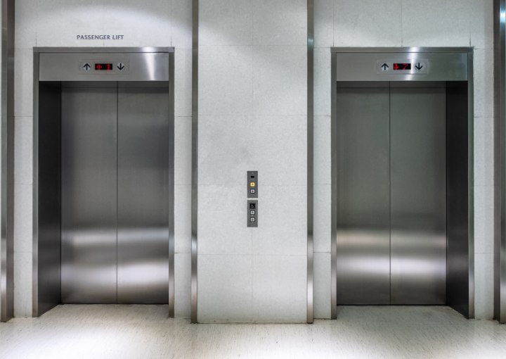 Royal Fuji 2 Passenger Lift: A modern and efficient elevator for seamless vertical transportation.