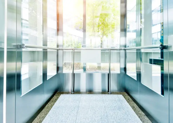 Natural energy enhancement of Fuji Glass Lift in UAE