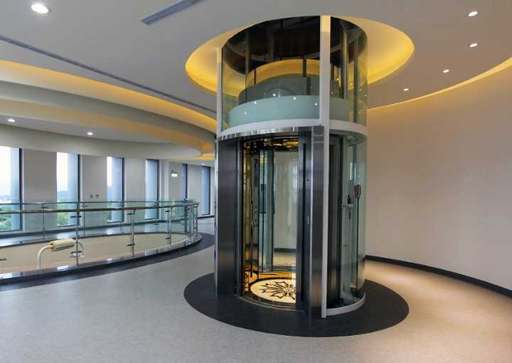 Efficient Pneumatic Elevator for Home
